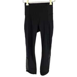 Lululemon women’s black body con crop legging size 2